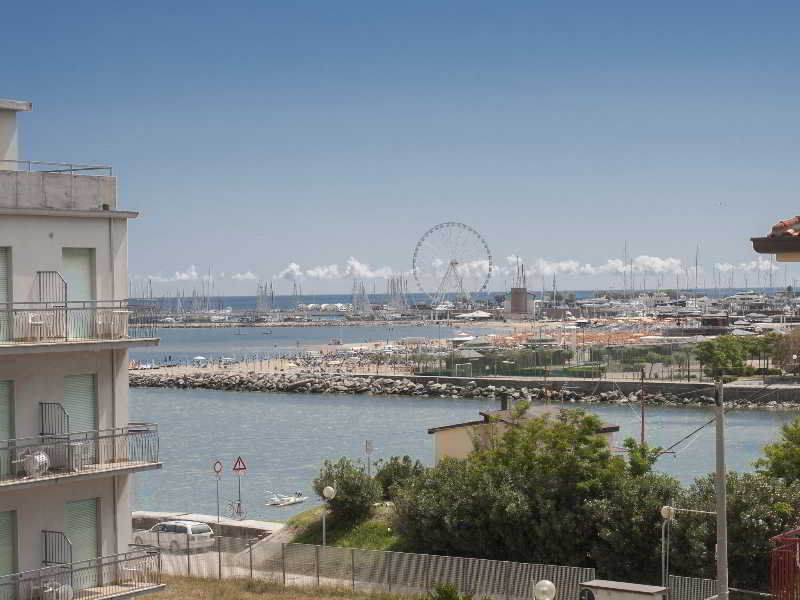 Hotel Rosa Rimini Kültér fotó