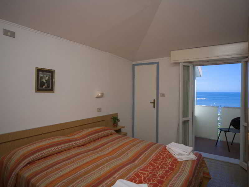 Hotel Rosa Rimini Kültér fotó