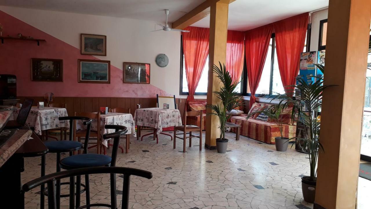 Hotel Rosa Rimini Kültér fotó