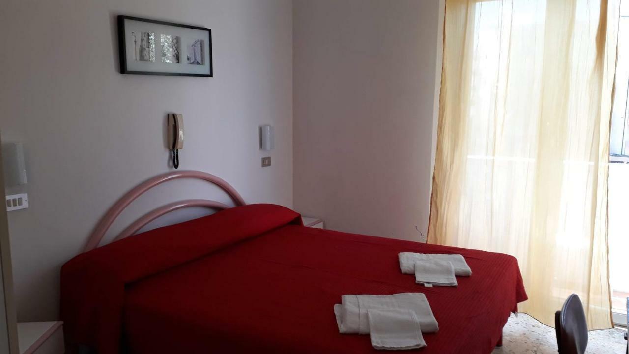 Hotel Rosa Rimini Kültér fotó